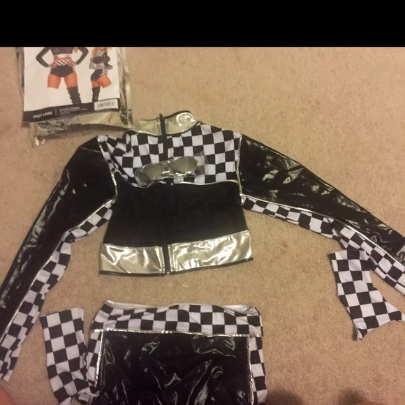 LIFE IN THE FAST LANE!! Racing Flag girl costume! - Picture 4 of 4